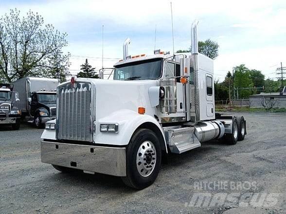 Kenworth W900L Tahače