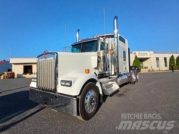 Kenworth W900L Tahače