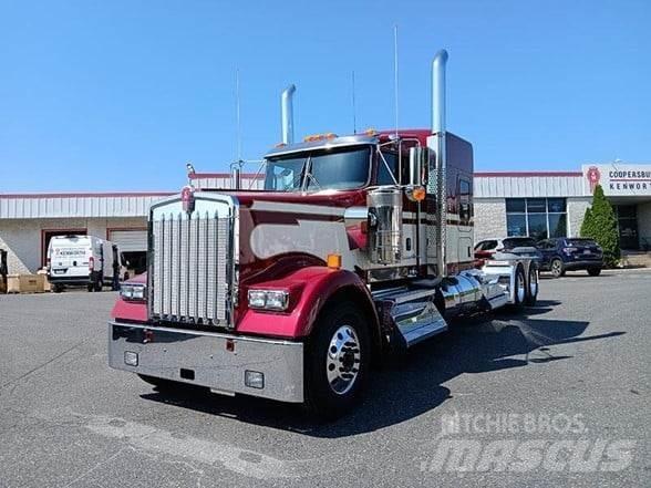 Kenworth W900L Tahače