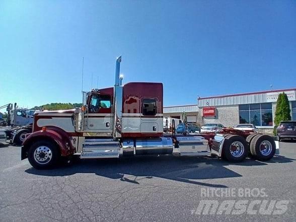 Kenworth W900L Tahače