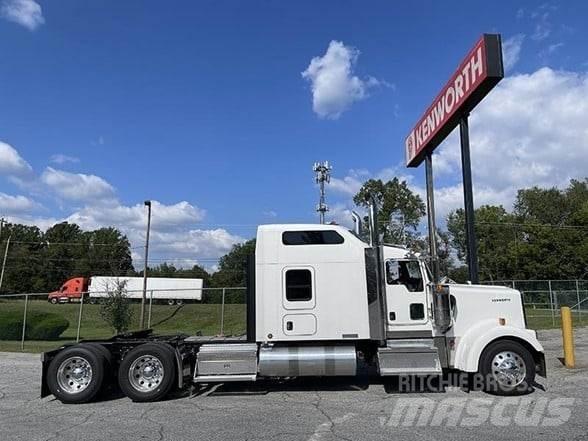 Kenworth W900L Tahače