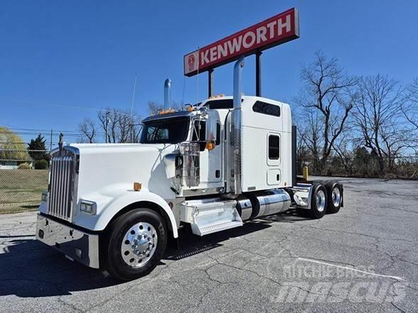 Kenworth W900L Tahače