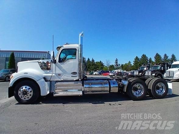 Kenworth W990 Tahače