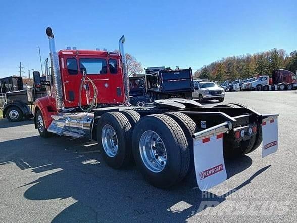 Kenworth W990 Tahače
