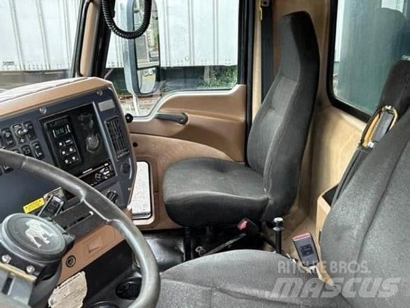 Mack GRANITE GU713 Sklápěče