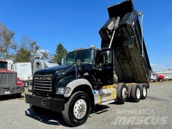 Mack GRANITE GU713 Sklápěče