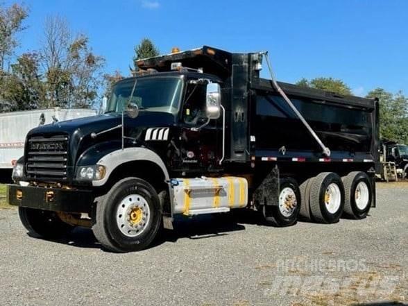 Mack GRANITE GU713 Sklápěče