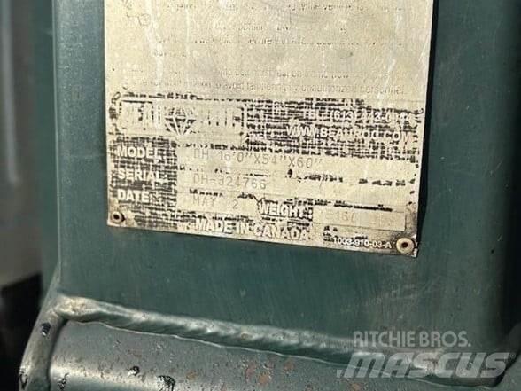 Mack GRANITE GU713 Sklápěče