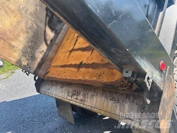 Mack GRANITE GU713 Sklápěče