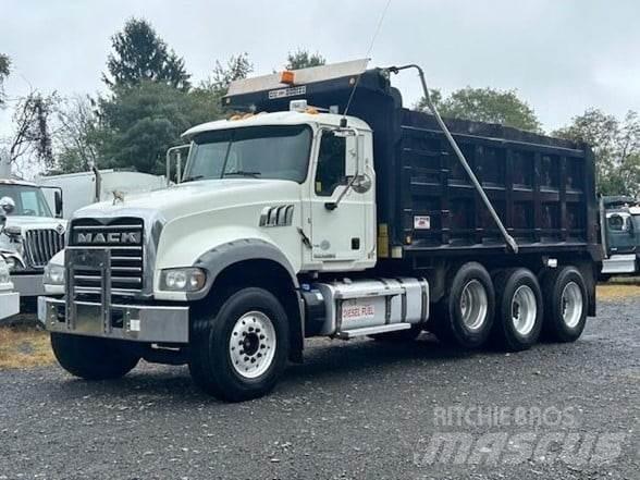 Mack GRANITE GU713 Sklápěče