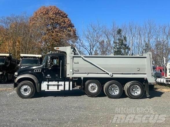 Mack GRANITE GU713 Sklápěče
