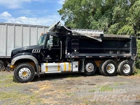 Mack GRANITE GU713 Sklápěče