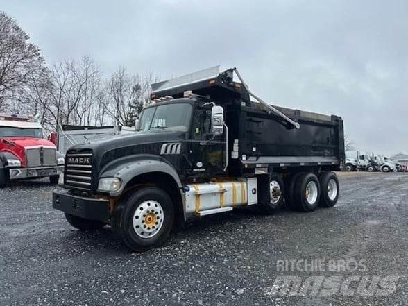 Mack GRANITE GU713 Sklápěče