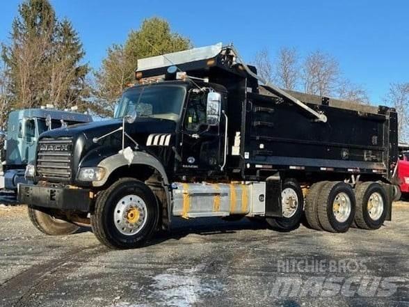Mack GRANITE GU713 Sklápěče