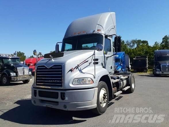 Mack PINNACLE CXU612 Tahače