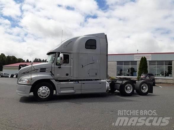 Mack PINNACLE CXU613 Tahače