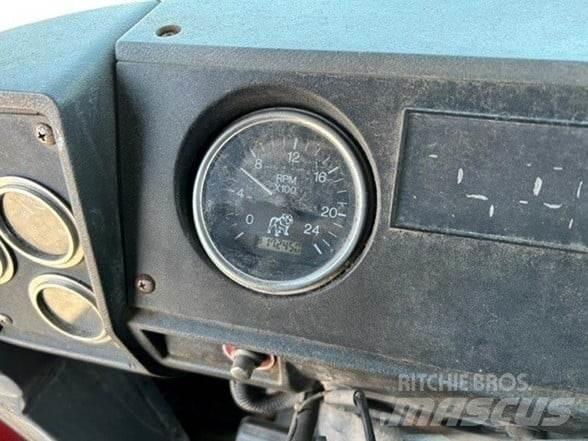 Mack RD688S Sklápěče