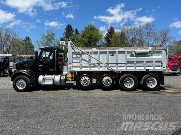 Peterbilt 567 Sklápěče