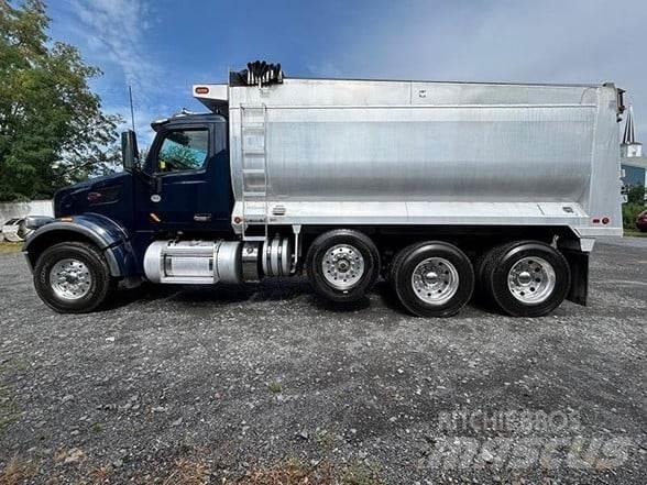 Peterbilt 567 Sklápěče