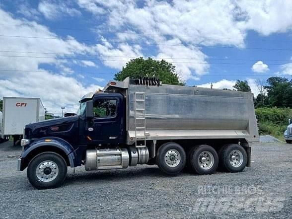Peterbilt 567 Sklápěče