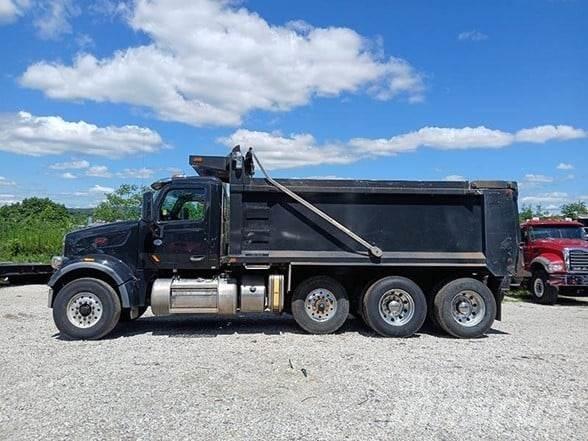 Peterbilt 567 Sklápěče