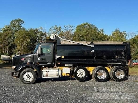 Peterbilt 567 Sklápěče