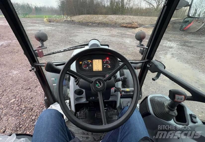 Steyr 4065 Kompakt S Traktory