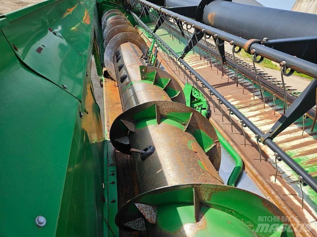John Deere S770 Sklízecí mlátičky