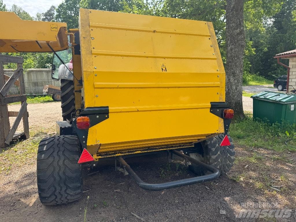 New Holland BR 6090 Lis na válcové balíky