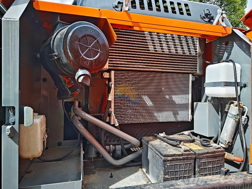 Hitachi ZX 130 Pásová rýpadla