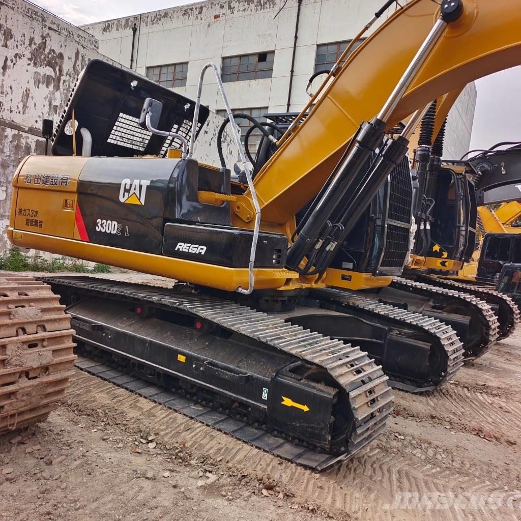 CAT 324 D2L Pásová rýpadla
