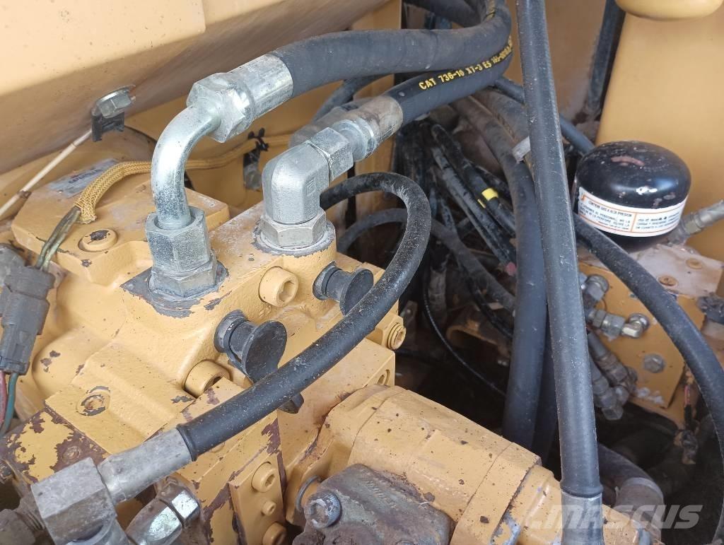 CAT 307 B Midi rýpadla 7t - 12t