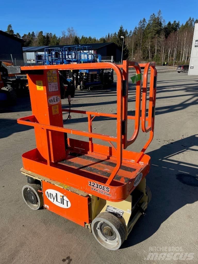 JLG 1230 Nůžková zvedací plošina