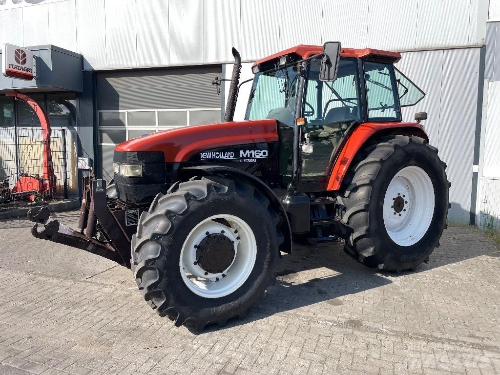 New Holland M 160 Traktory