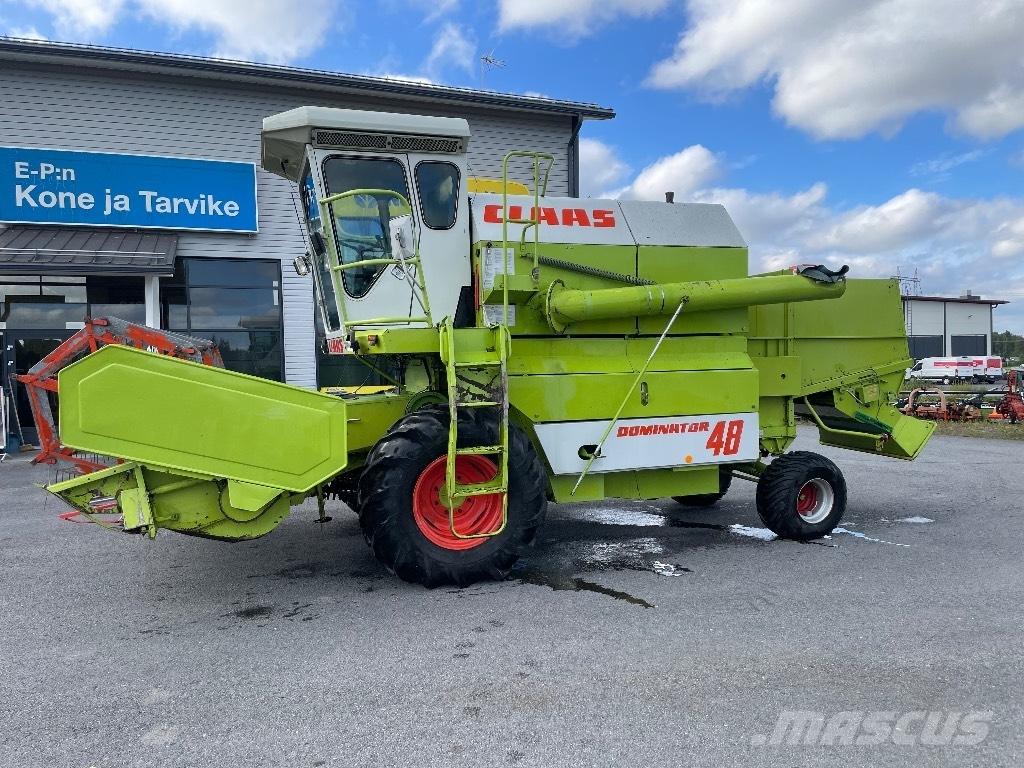 CLAAS Dominator 48 Sklízecí mlátičky