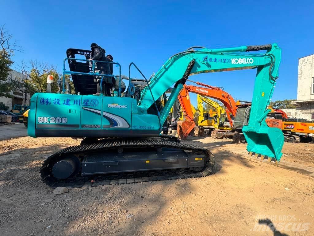 Kobelco SK 200-8 Pásová rýpadla