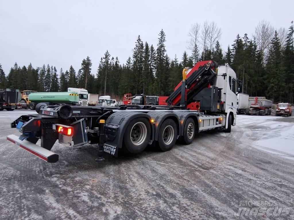 Scania R540 8x2 Hákový nosič kontejnerů