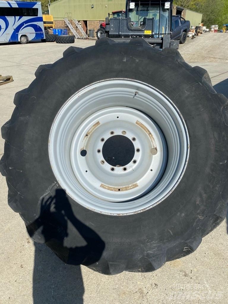 Case IH Puma Pneumatiky, kola a ráfky
