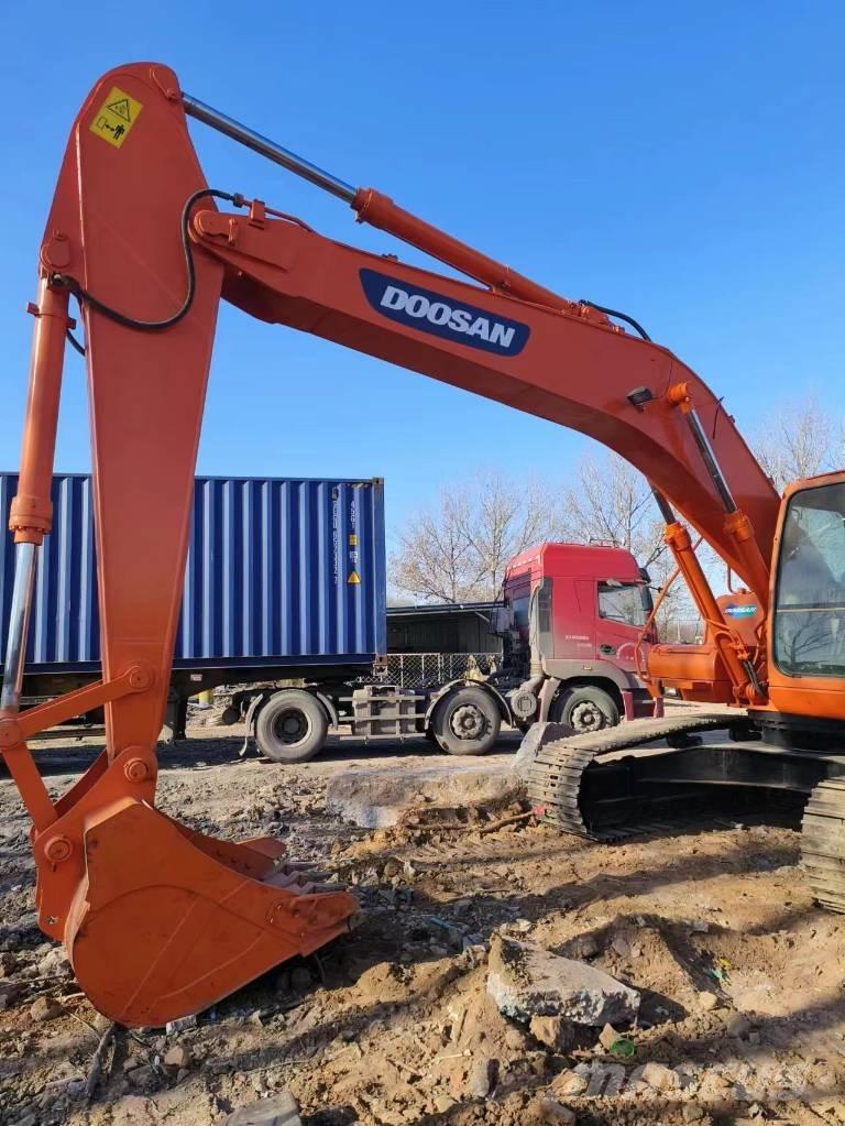 Doosan DH225LC-7 Pásová rýpadla