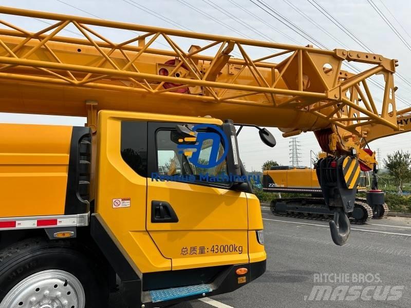 XCMG XCT 50 Univerzální terénní jeřáby