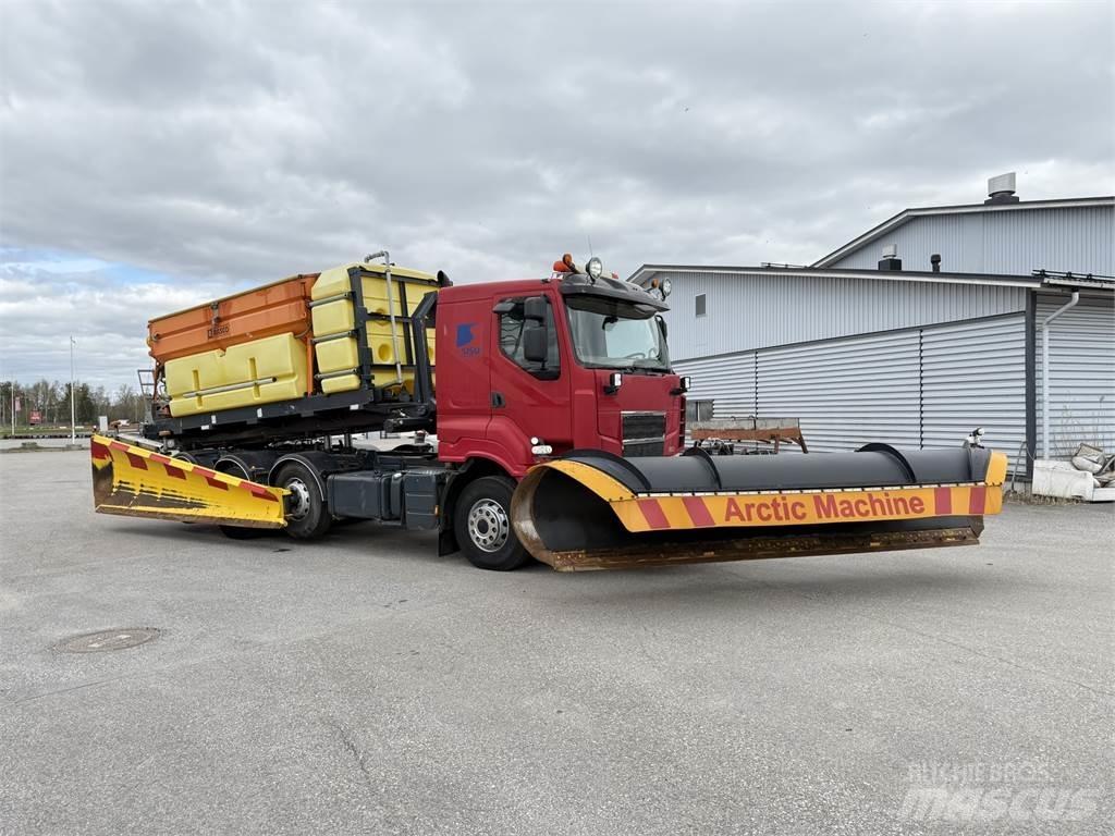 Sisu R500 8X2 Lanový nosič kontejnerů