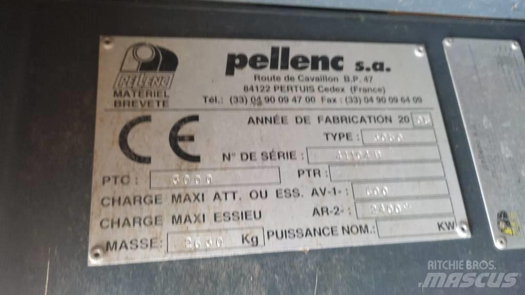 Pellenc 3050 Stroj na sklízení hroznů