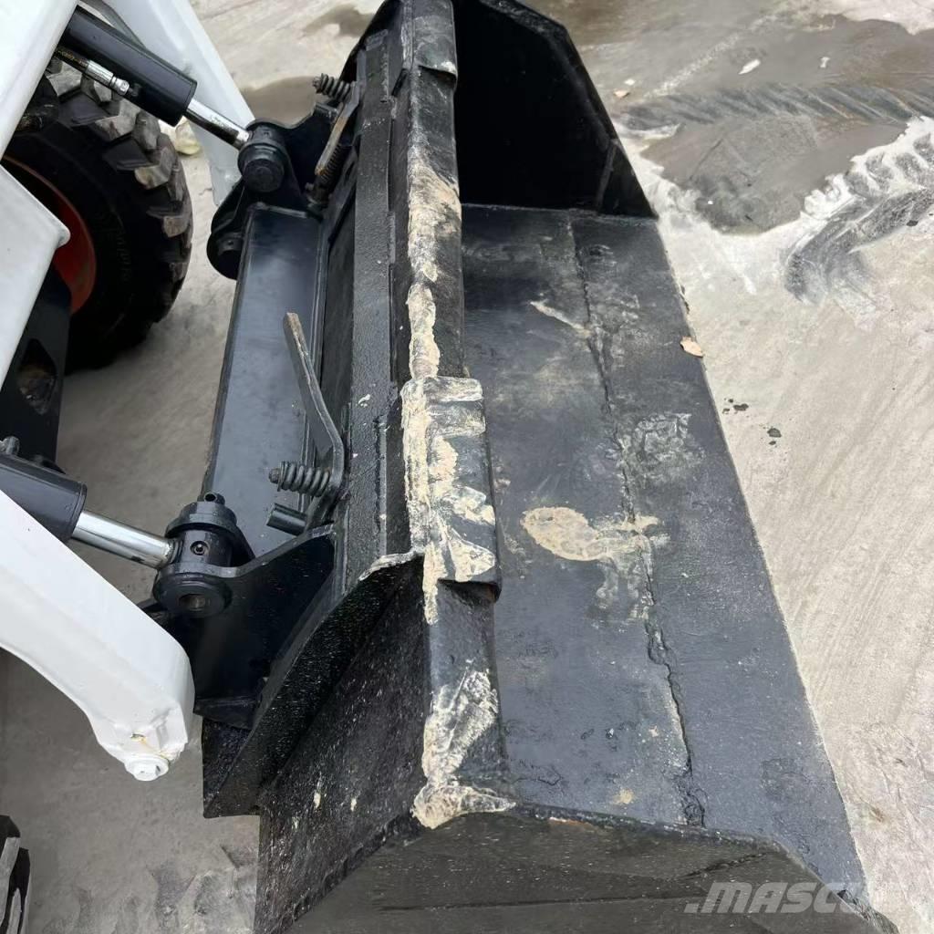 Bobcat S 160 Smykem řízené nakladače