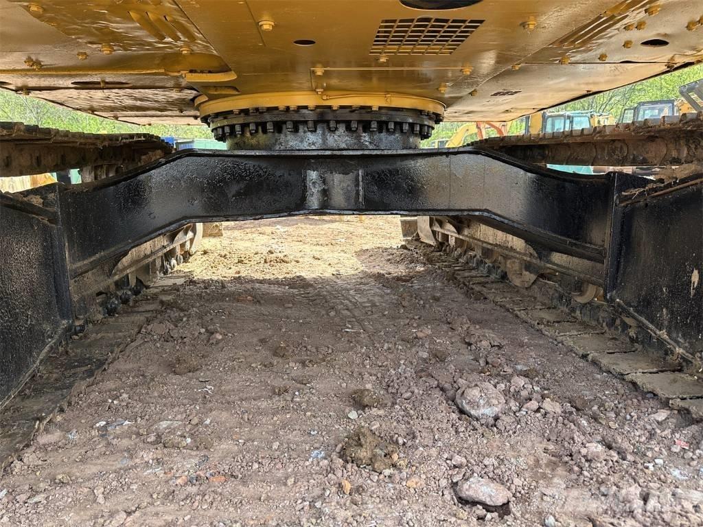 CAT 312D Pásová rýpadla