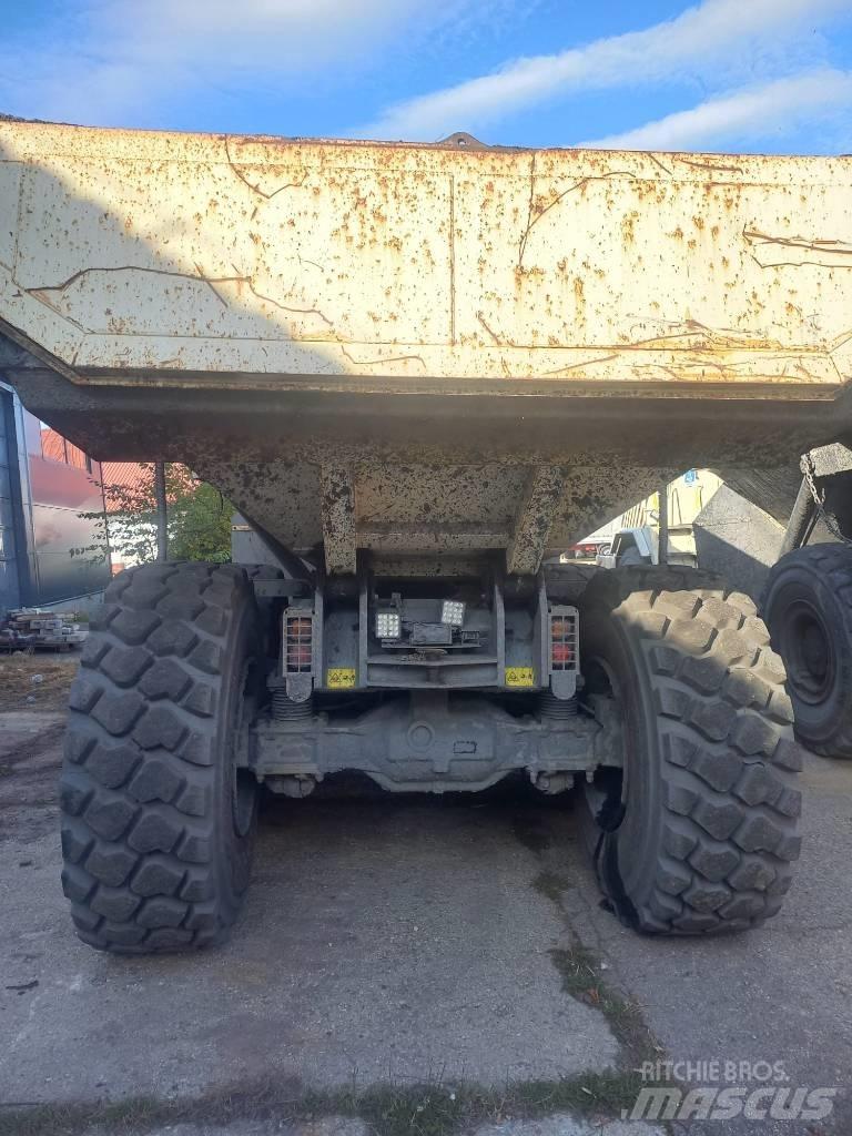 Terex TA 300 Kloubové dempry
