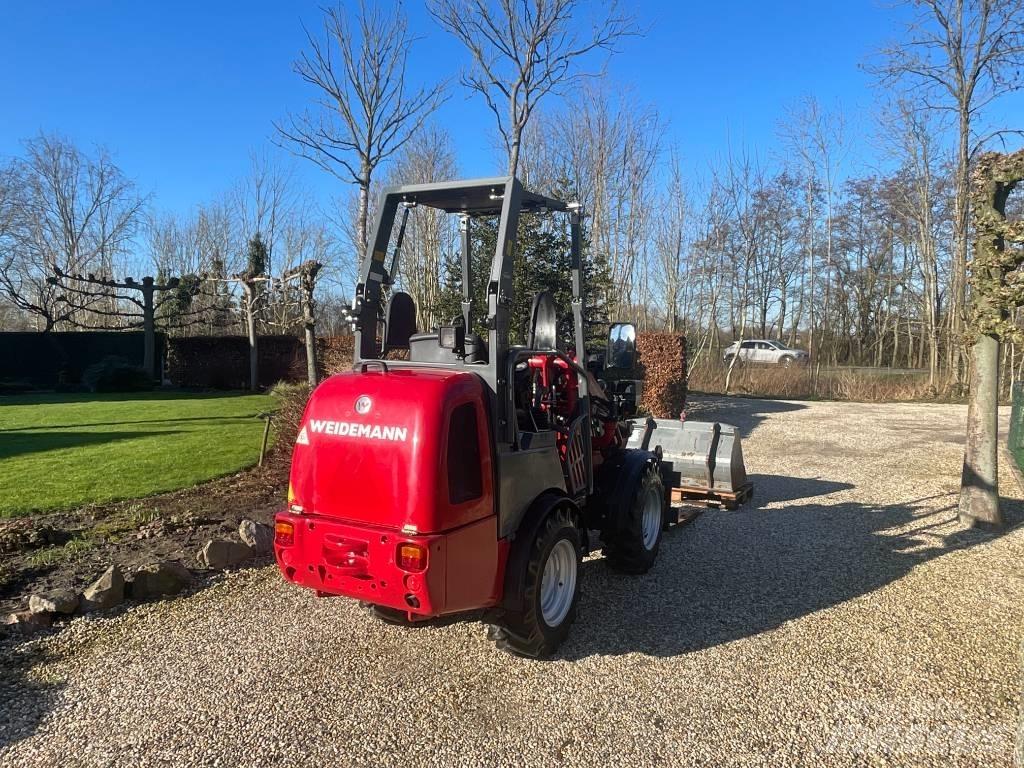 Weidemann 1260 Kolové nakladače