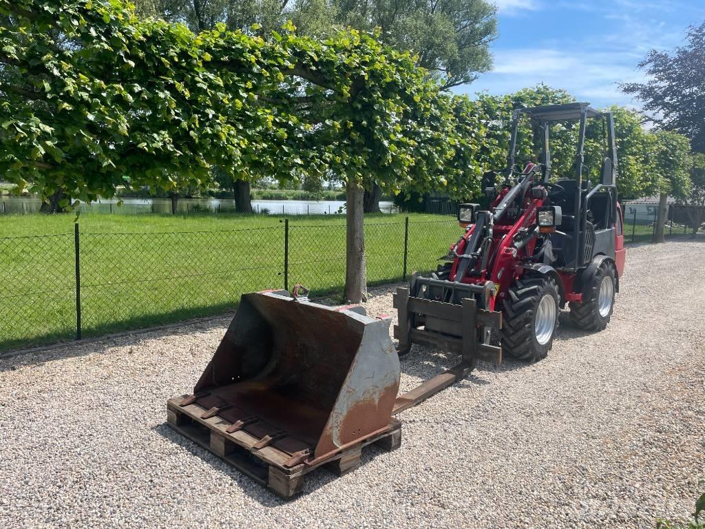 Weidemann 1260 Kolové nakladače