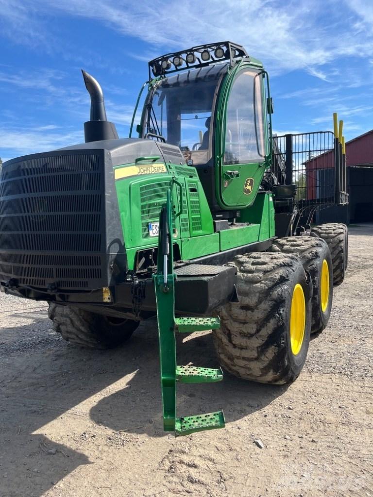 John Deere 1510G Vyvážecí traktory