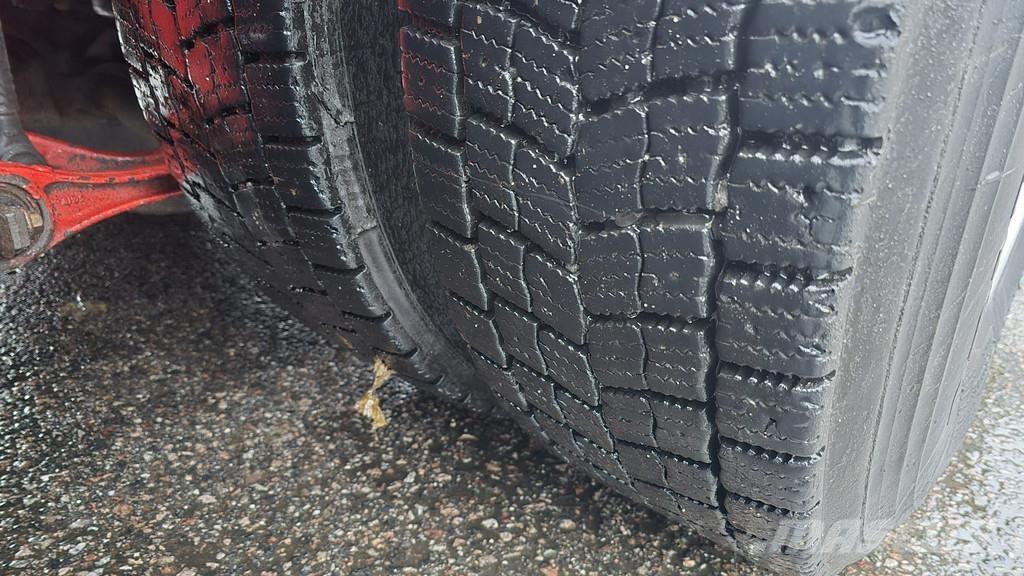 Volvo FH Autojeřáby, hydraulické ruky