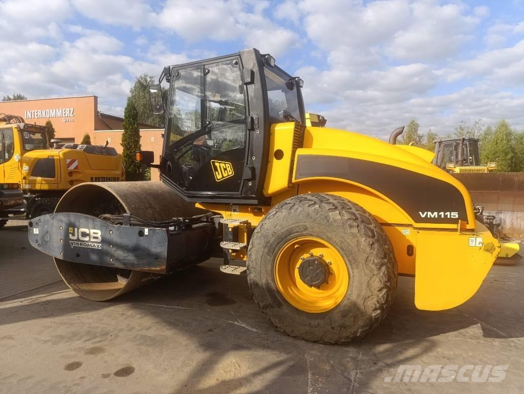 JCB Vibromax VM 115 Tahačové válce